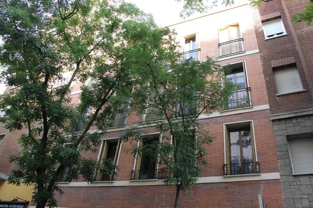 Casa De Huespedes Galaica Hotel Madri Exterior foto